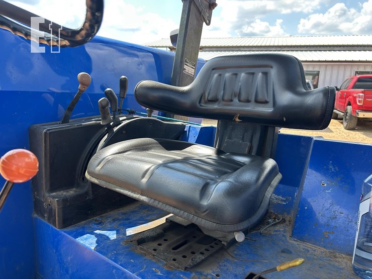 new-holland-6640-image-9