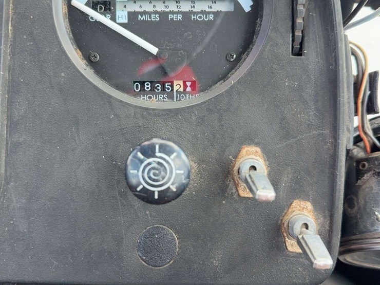 1987-john-deere-4430-image-24