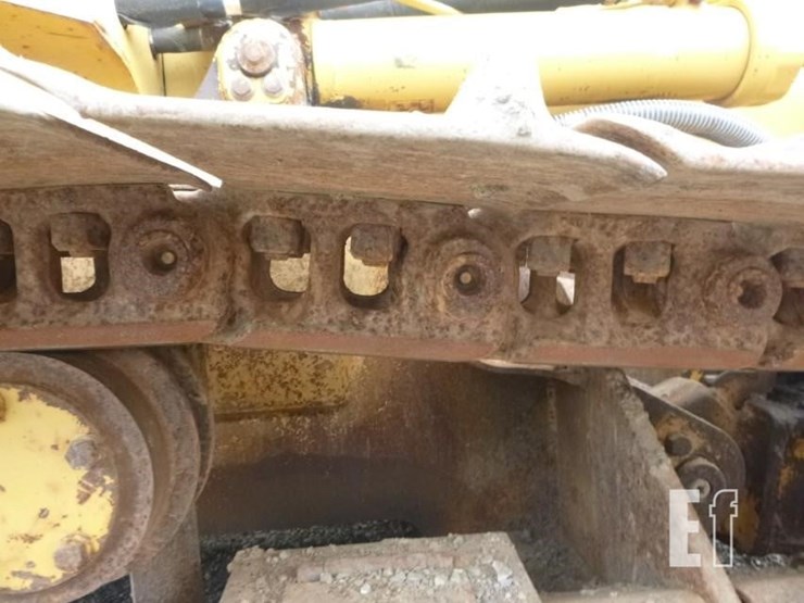 2005-caterpillar-d4g-xl-image-38