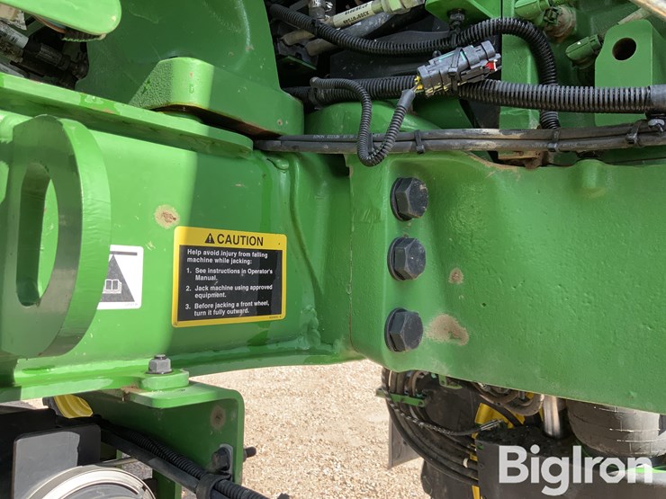 2020-john-deere-r4044-image-19