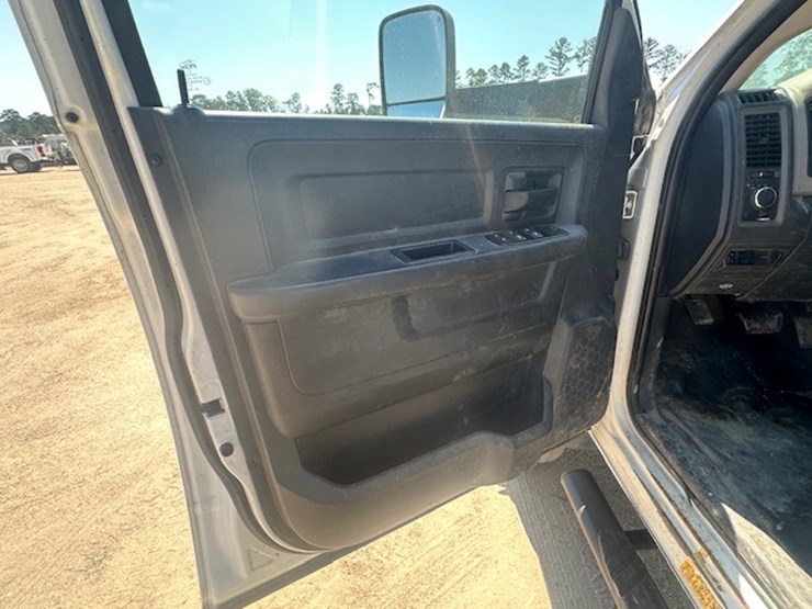dodge-ram-5500-image-42