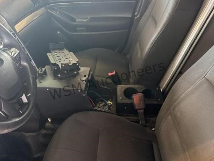 2016-ford-explorer-image-20