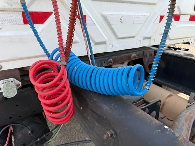 2006-international-durastar-4400-image-30