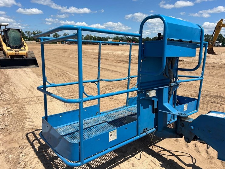 2005-genie-s80-image-17