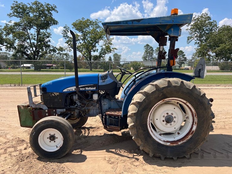 new-holland-tn75-image-1