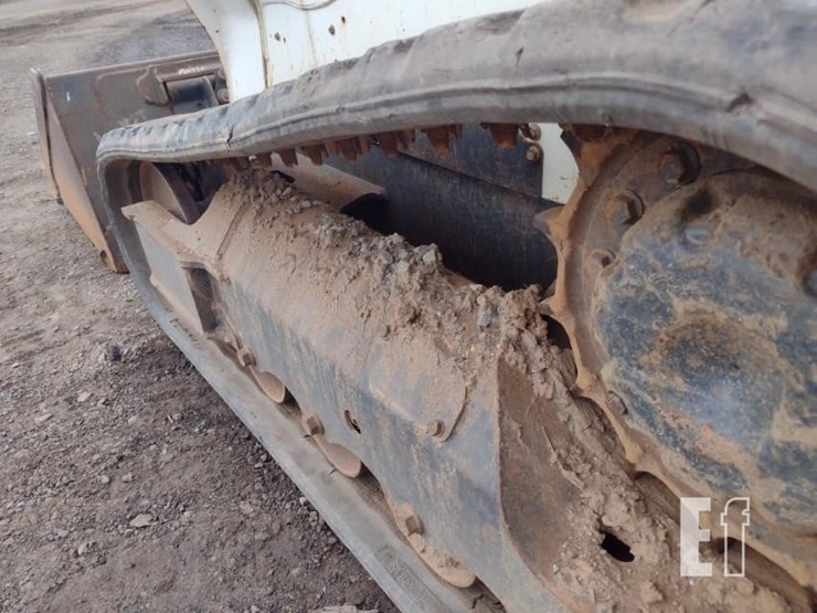 2020-bobcat-t595-image-23