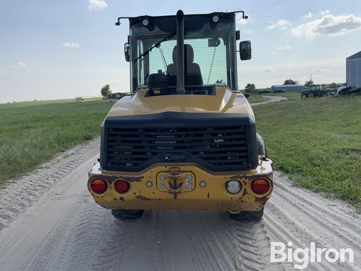 2019-caterpillar-906m-image-6