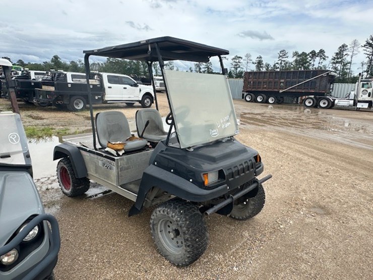 club-car-carryall-272-image-2