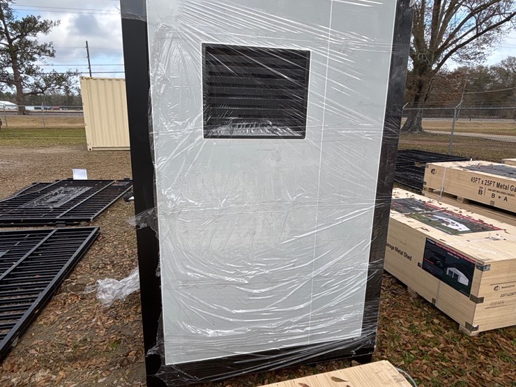 #1302-•-portable-restroom-image-9