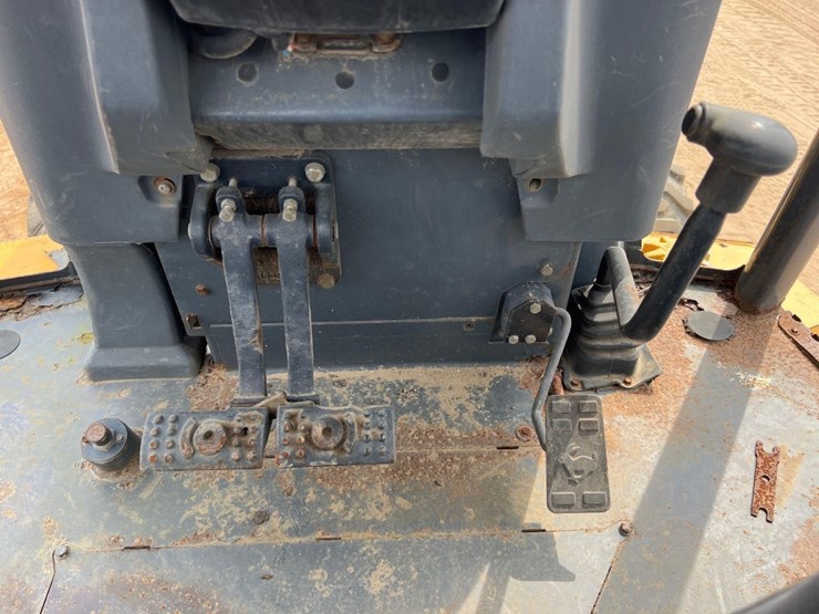 2002-deere-310g-image-39