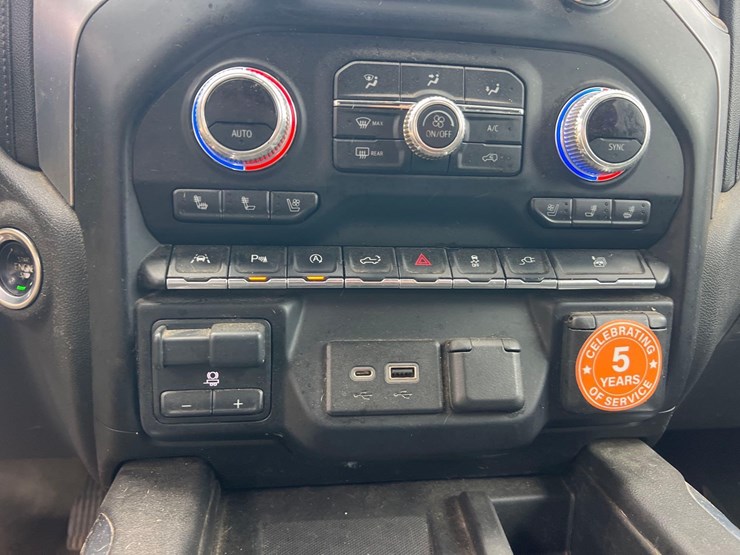 2020-gmc-sierra-1500-slt-image-23