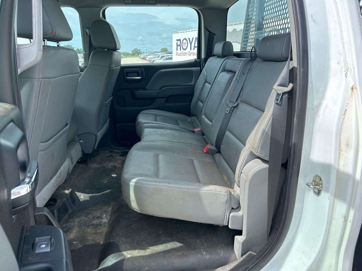 2019-chevrolet-silverado-3500hd-image-17