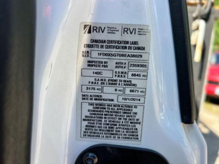 2011-ford-f550-xl-image-9
