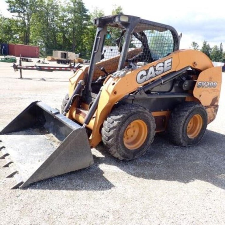 2011 CASE SV300