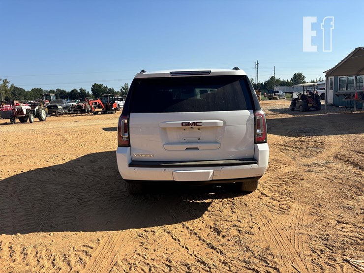 2019-gmc-yukon-slt-image-4