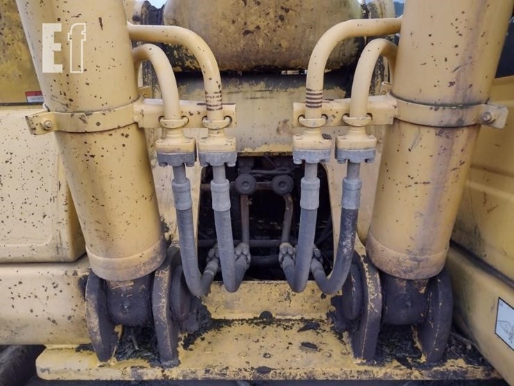 komatsu-pc220-lc-8-image-16