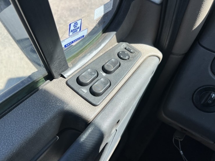 2016-freightliner-cascadia-s/a-truck-tractor-image-22