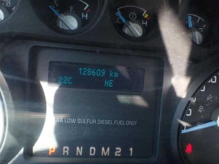 2016-ford-f550-xl-image-13