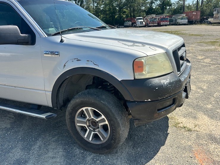 2004-ford-f150-image-16