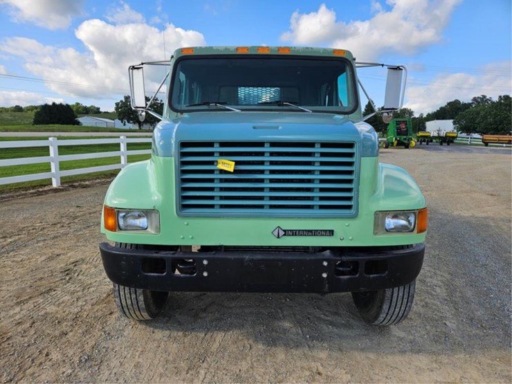 #384-•-1995-ih-4900-crew-cab-dump-truck-image-8