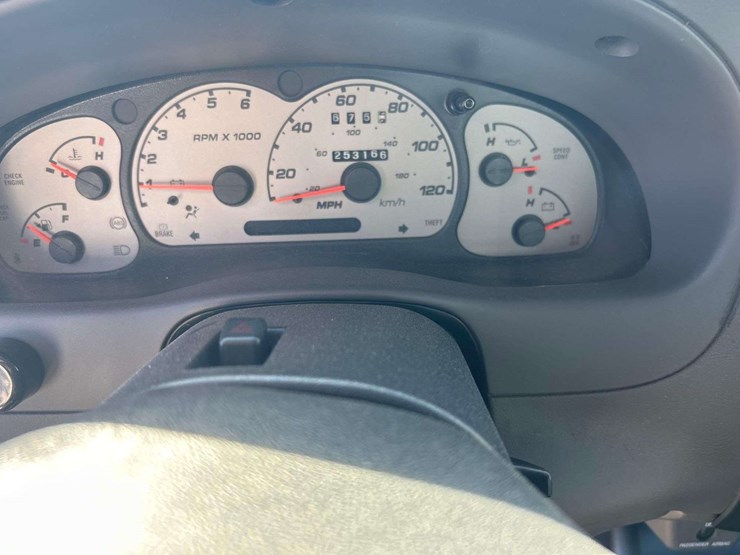 2003-ford-ranger-xlt-image-12