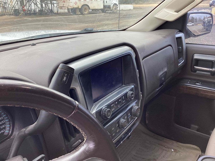 2015-chevrolet-silverado-1500-image-52
