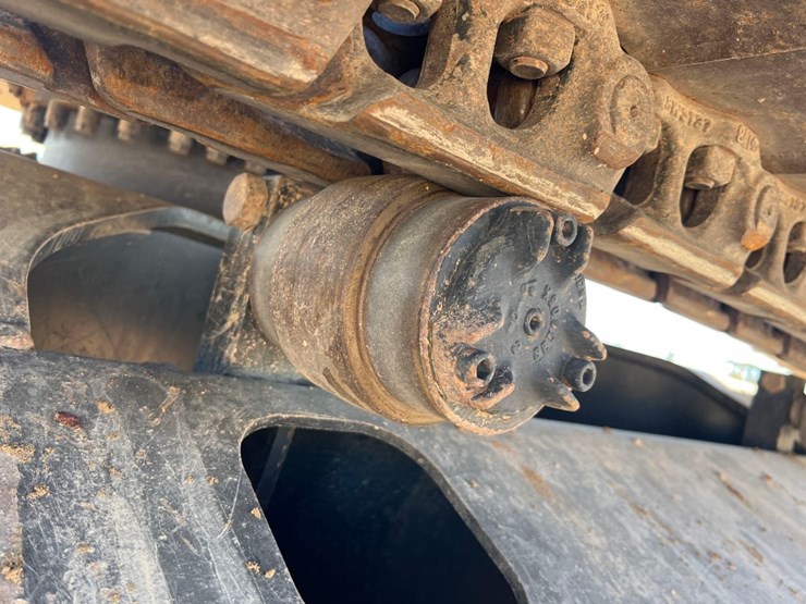 2017-caterpillar-323fl-image-15