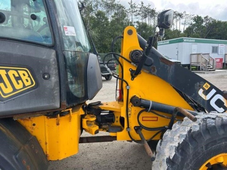 2019-jcb-409-image-42