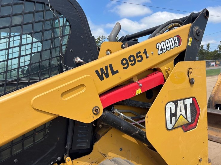 2020-caterpillar-299d3-image-20