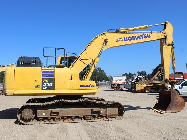 2022-komatsu-pc210-lc-11-image-2