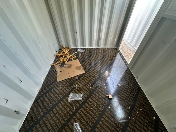 #1306-•-10ft-container-image-16