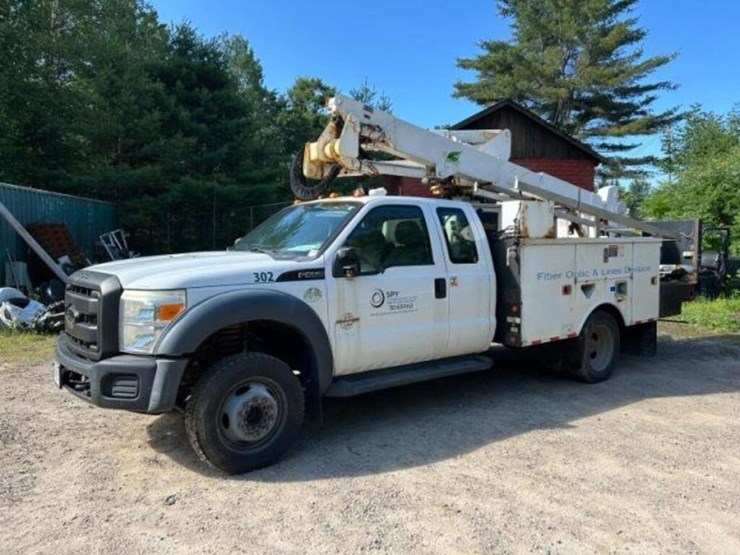 2011-ford-f550-xl-image-1