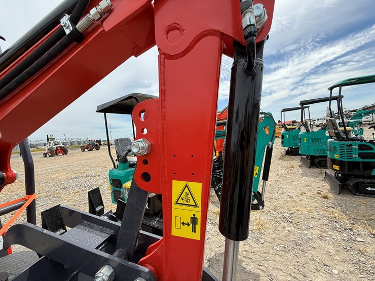 #220-•-#26484-•-unused-cfg-mx15rx-mini-excavator-image-27