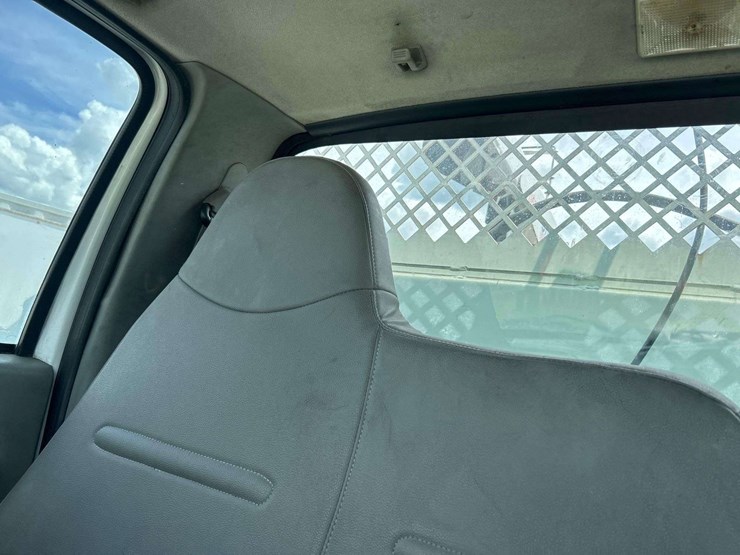 2010-ford-f750-image-37