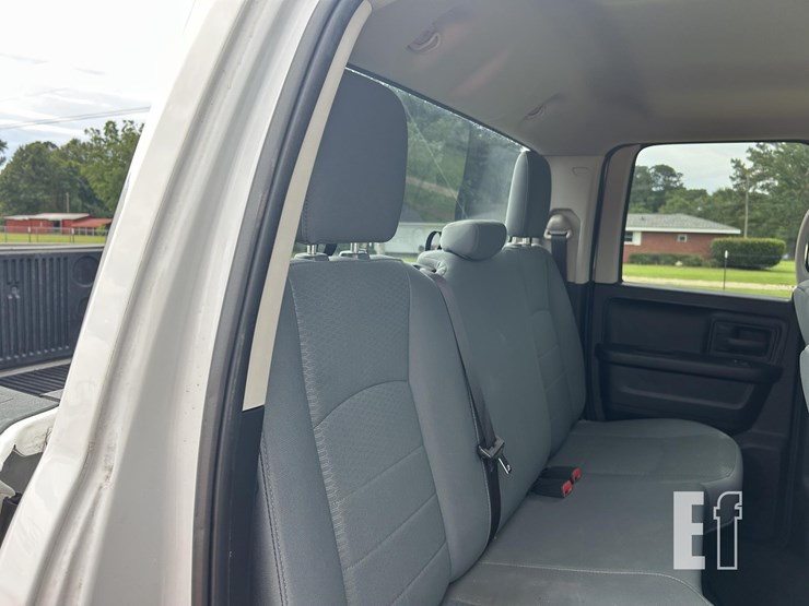 2018-dodge-1500-image-21