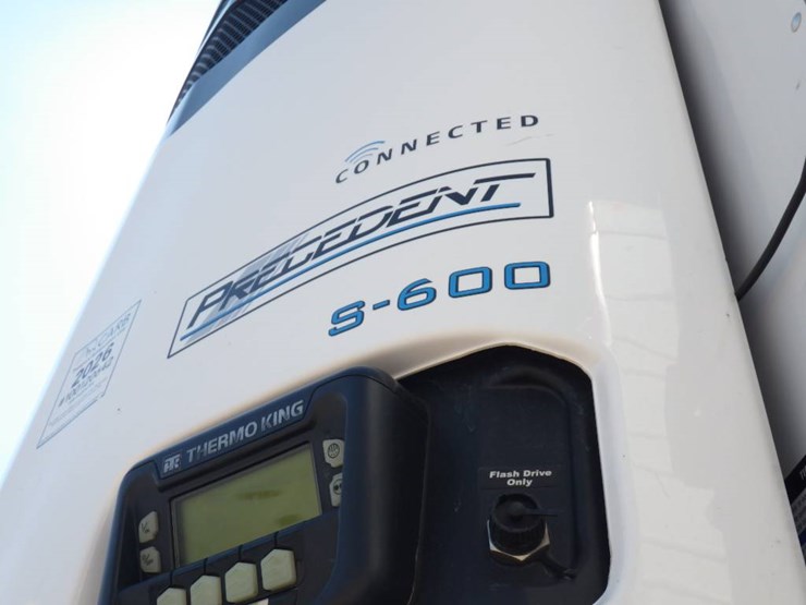 2024-utility-3000r-image-9