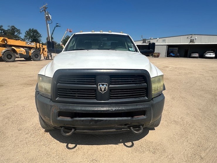 dodge-ram-5500-image-6