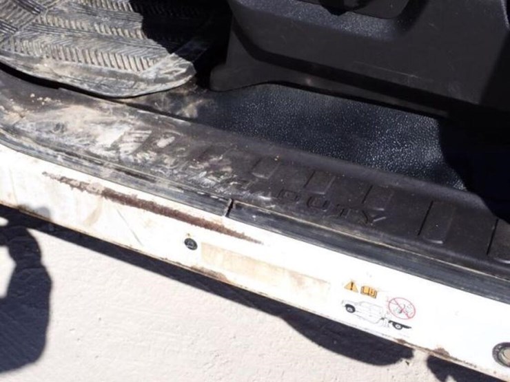 2016-ford-f550-xl-image-29