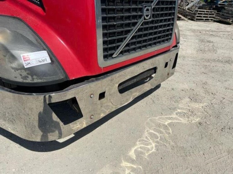 2015-volvo-t/a-hiway-tractor---sleeper-4v4nc9eh5fn-image-47