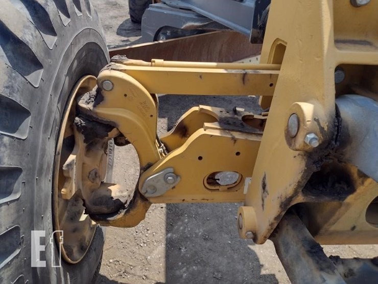 2020-deere-670gp-image-26