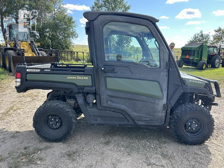 2018-john-deere-gator-xuv-835r-image-4