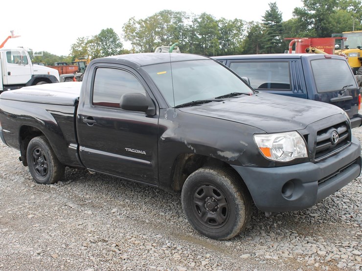 2006-toyota-tacoma-image-1