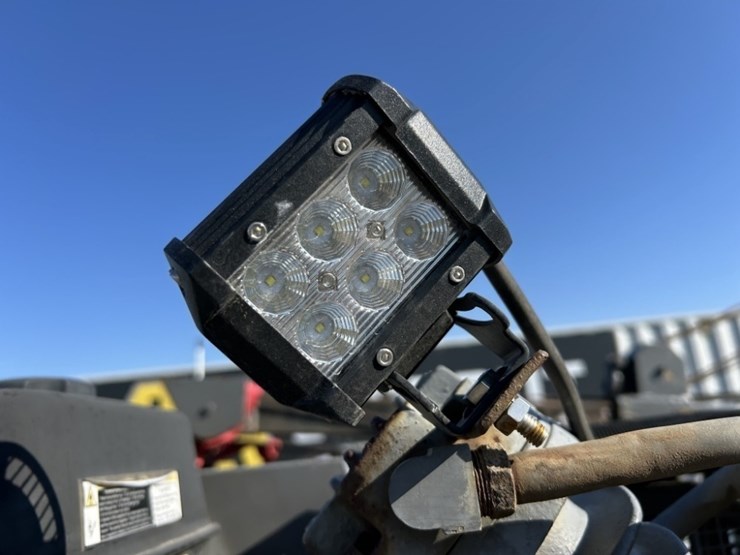 2004-ford-f550-sd-image-39