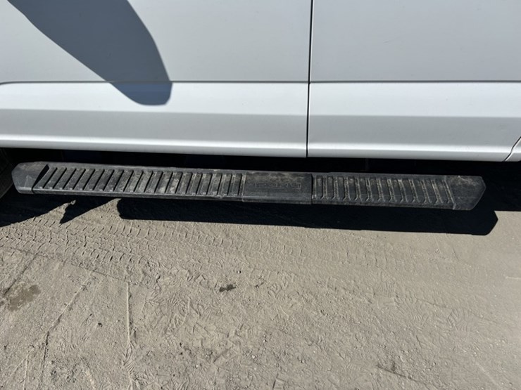2023-ford-f250-xl-image-43