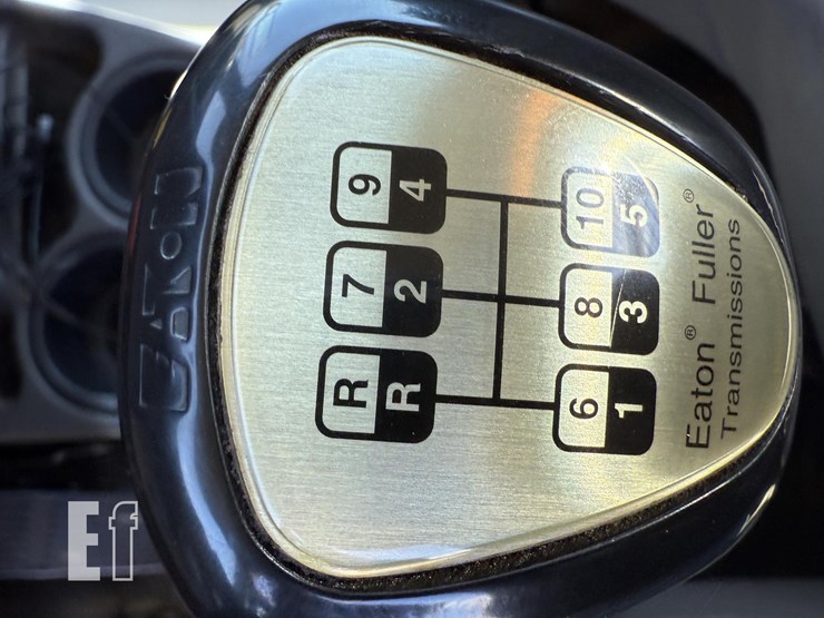 2005-kenworth-t300-image-40
