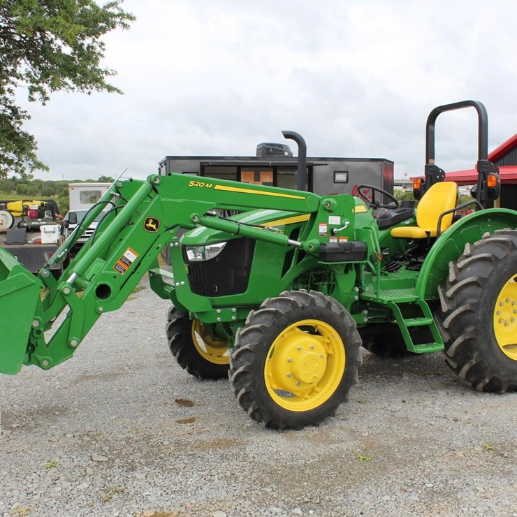 JOHN DEERE 5065E