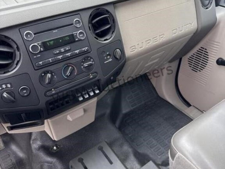 2009-ford-f350-image-21