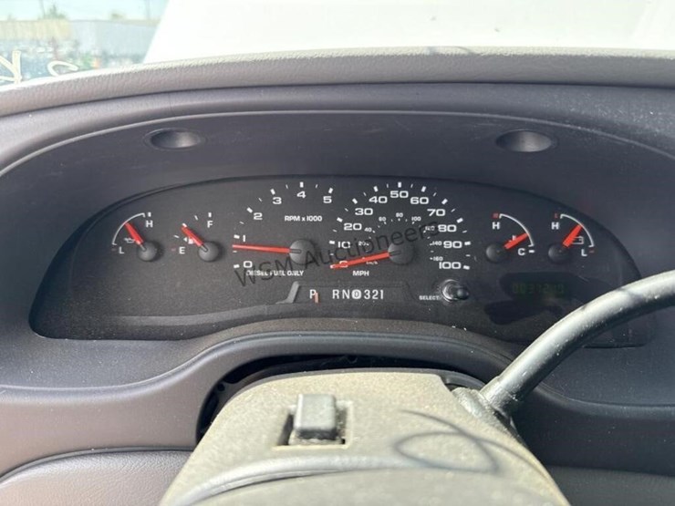 2006-ford-e450-image-23
