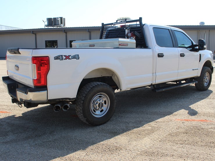2019-ford-f250-image-2