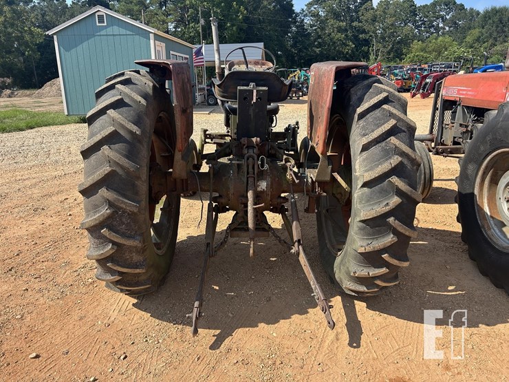 massey-ferguson-150-image-4